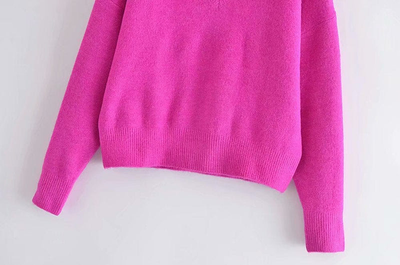 Jednolity sweter damski w serek-Bossino